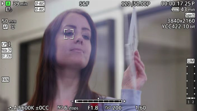 在S&F拍摄时 (24P-120P时)，新增人脸识别、眼部识别，和追踪功能