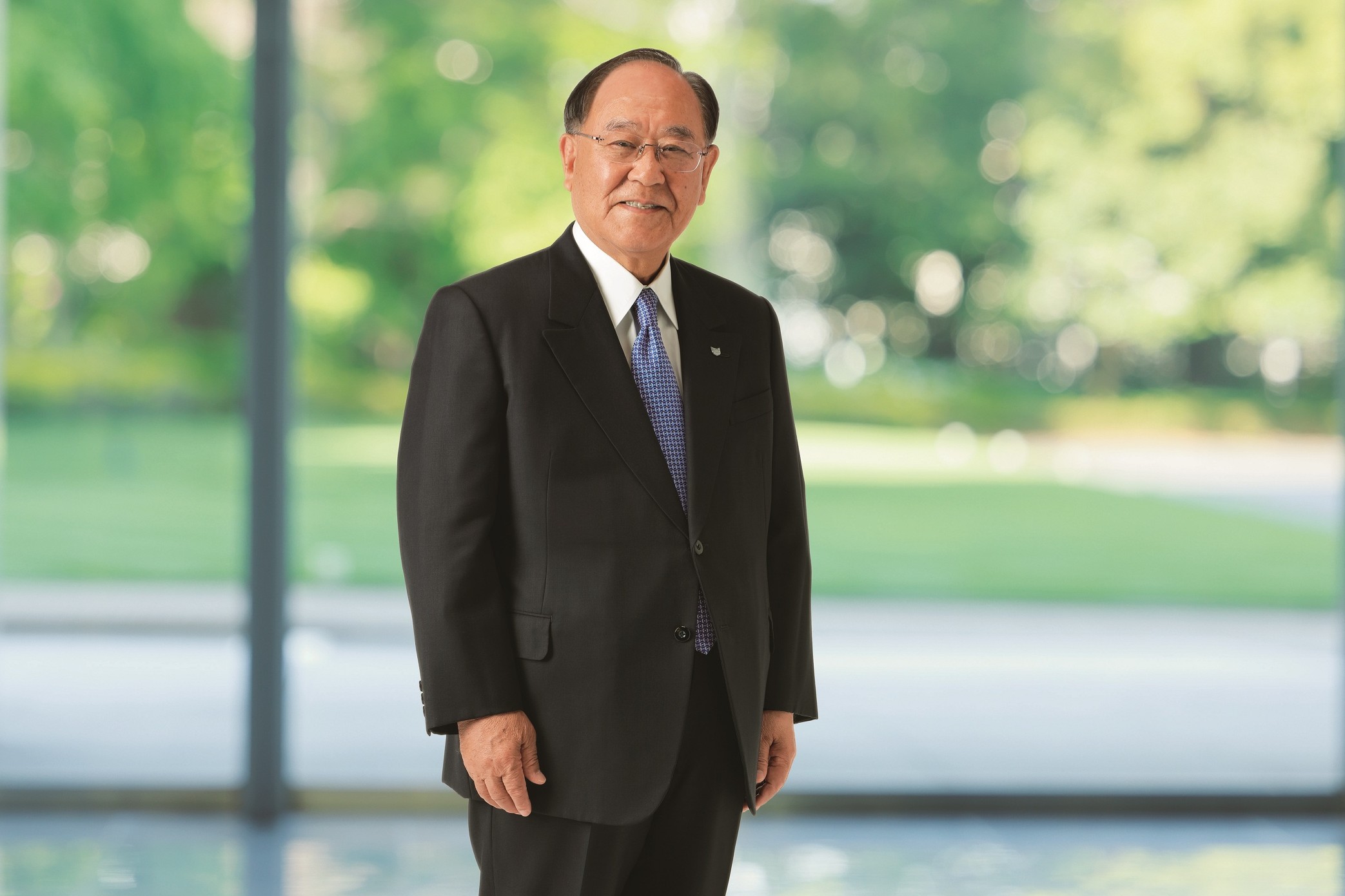 佳能股份有限公司董事会主席兼首席执行官 御手洗富士夫