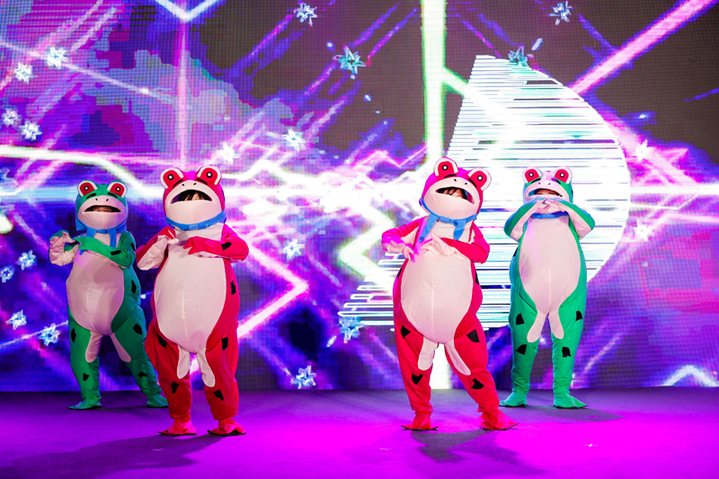 佳能医疗研发（大连）举办 “佳势向新而起，能聚医疗未来” 主题忘年会